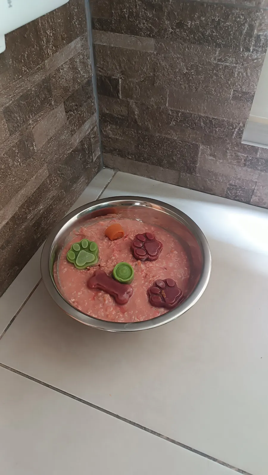 Comida natural BARF para Schnauzer en Quito
